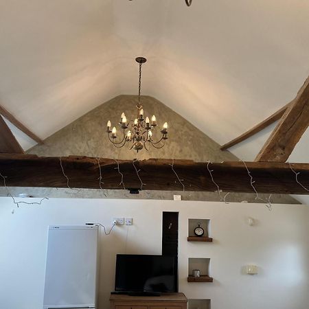 Beautiful 1-Bed House In Gloucestershire Westbury on Severn Exterior foto