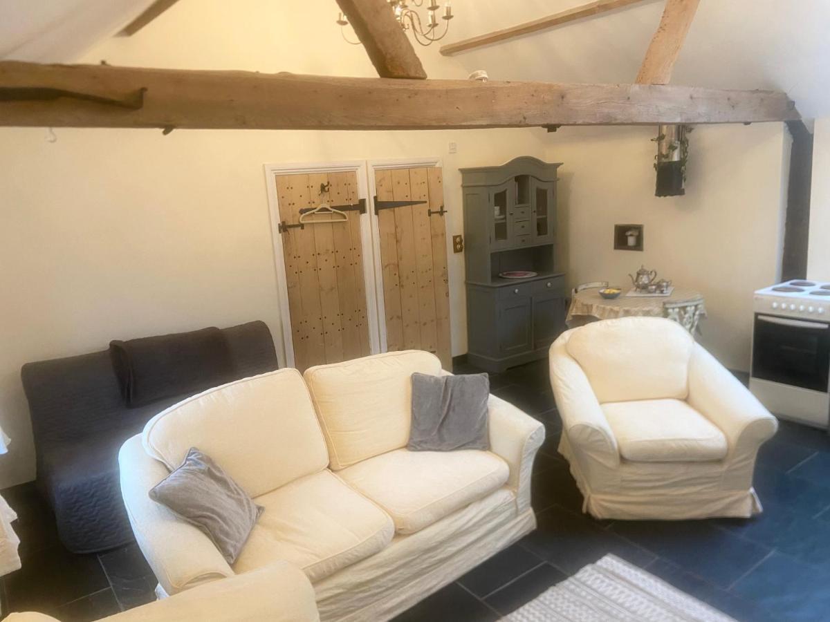 Beautiful 1-Bed House In Gloucestershire Westbury on Severn Exterior foto